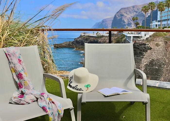 Panoramic Seaview Escape בית נופש