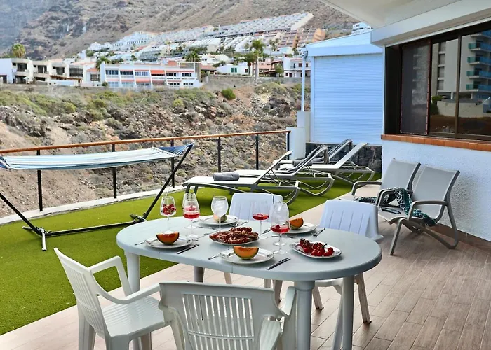 Panoramic Seaview Escape בית נופש *